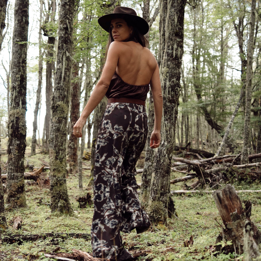 
                  
                    Top halter lino café
                  
                