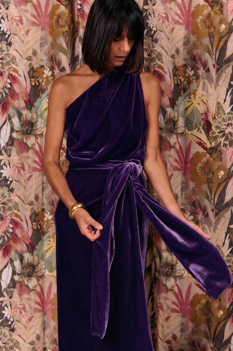 TOP UN HOMBRO TERCIOPELO MORADO