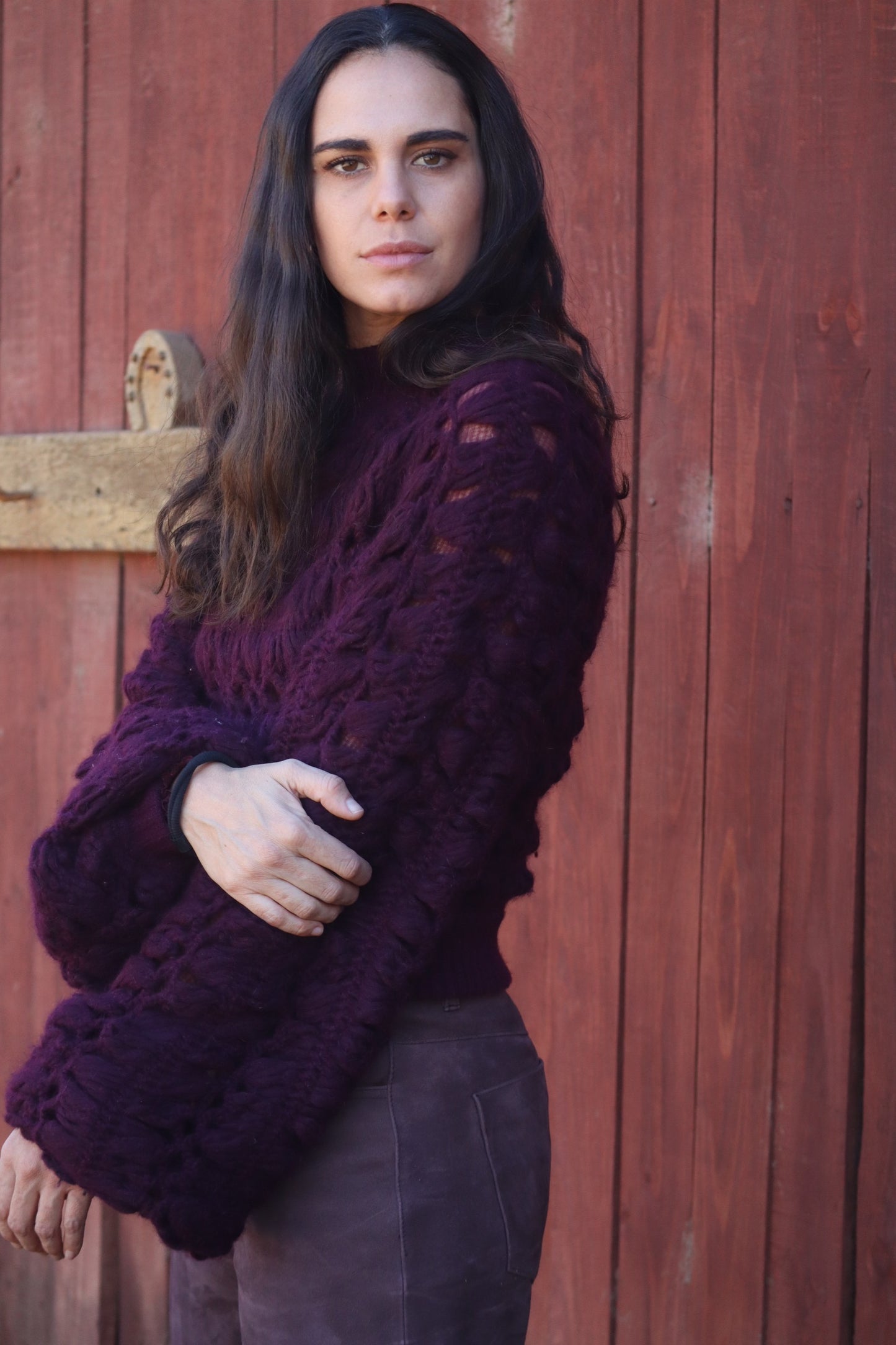 
                  
                    Sweater Burdeo
                  
                