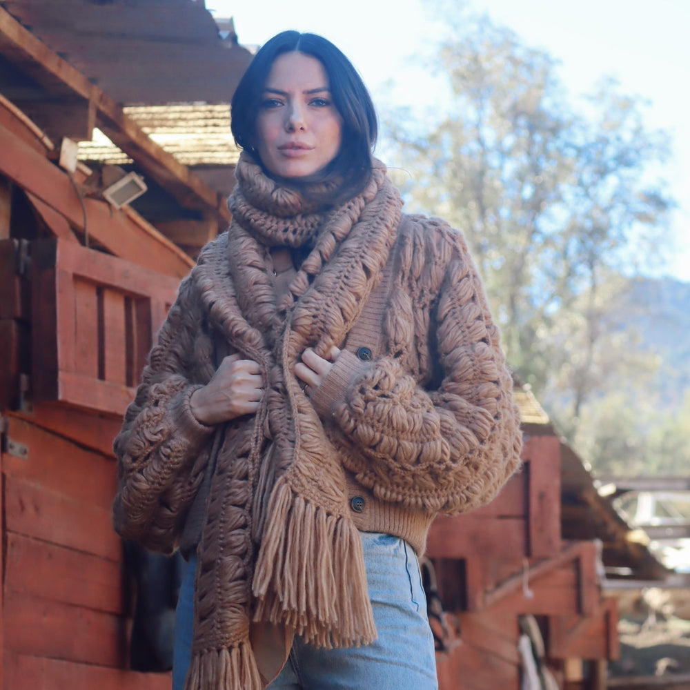 
                  
                    Bufandón Camel
                  
                