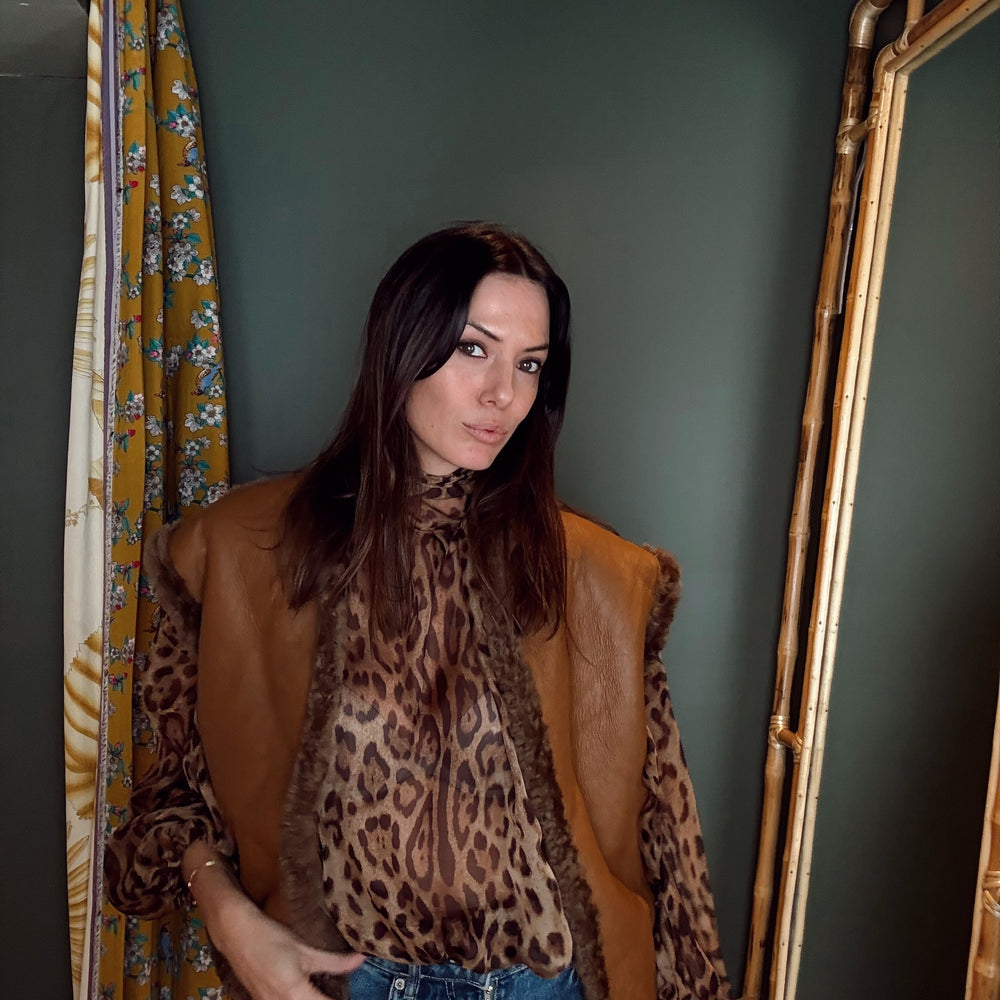 
                  
                    Chaqueta Borrego Reversible Camel
                  
                