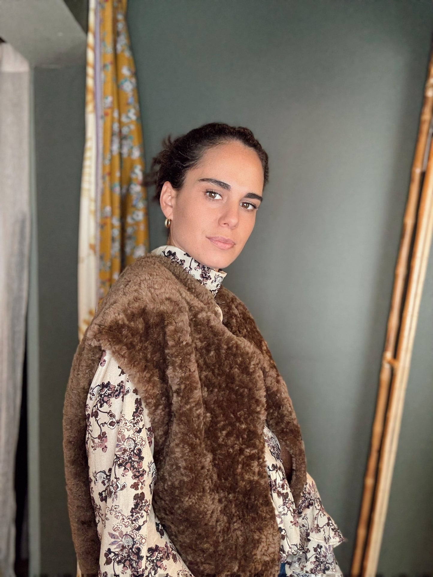 
                  
                    Chaqueta Borrego Reversible Camel
                  
                