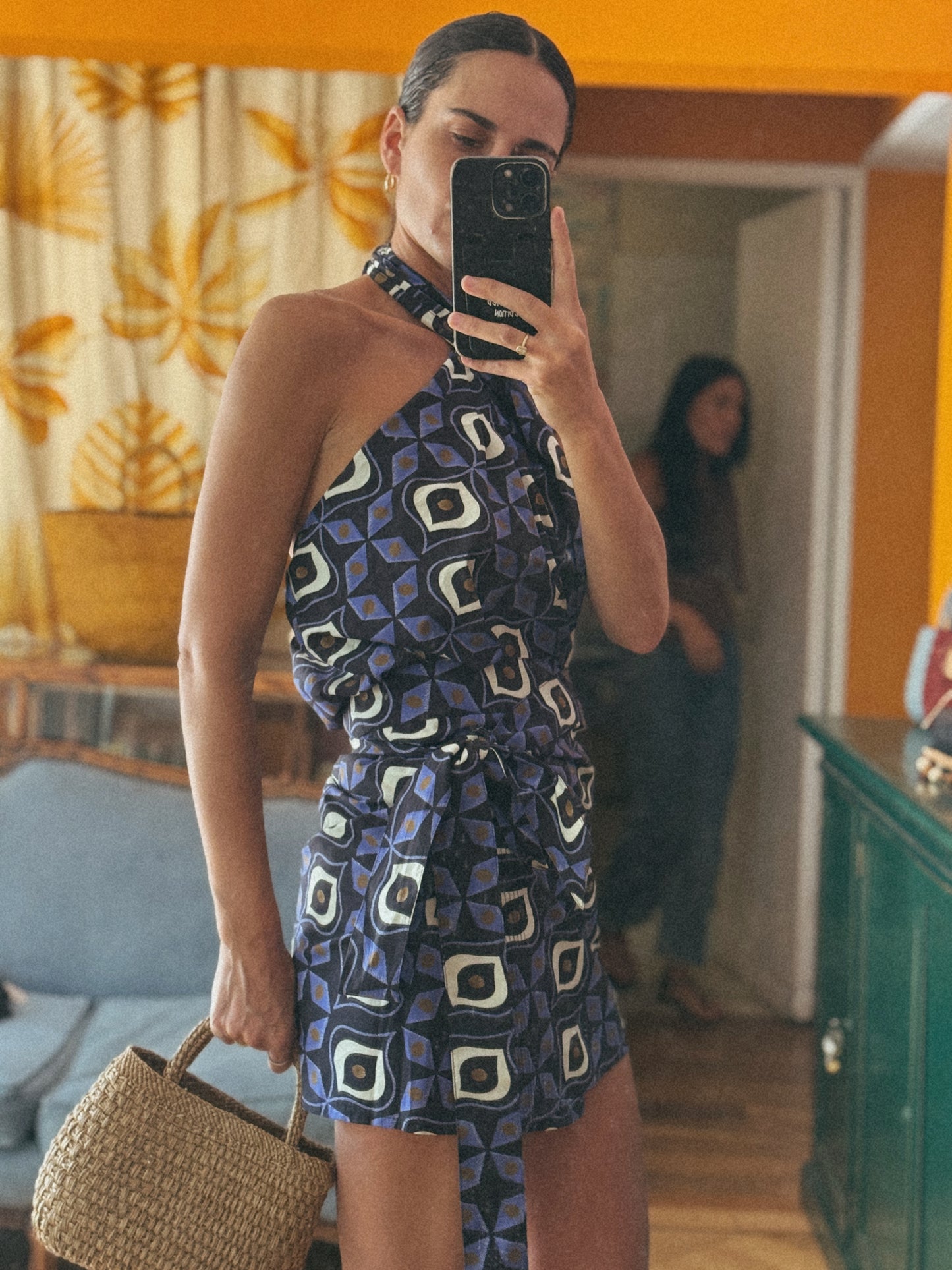 
                  
                    Top halter geometrico azúl
                  
                