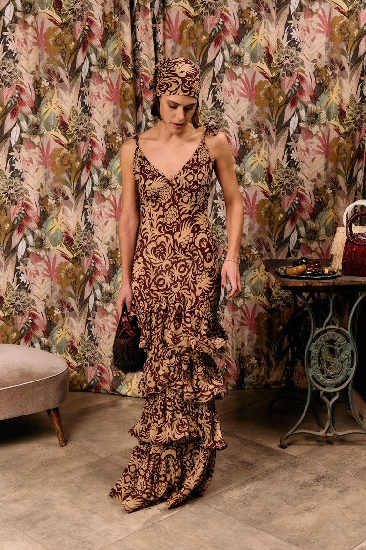 
                  
                    Vestido uva bugambilia
                  
                